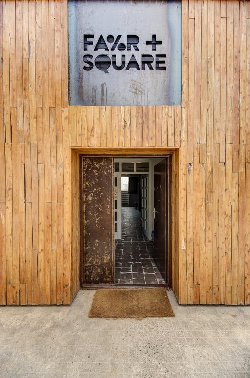 Hostel Fair And Square Belgrade Exterior photo